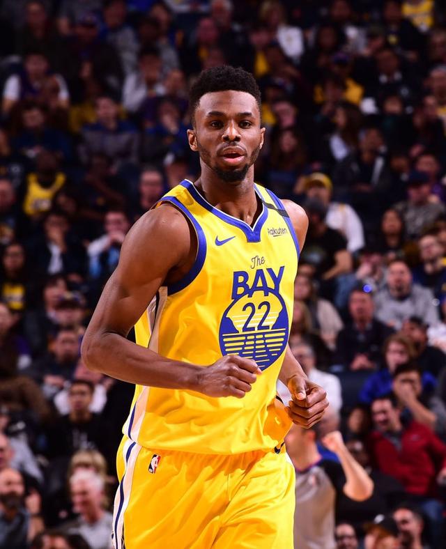 他终于被全世界看见了（他终获全球瞩目）