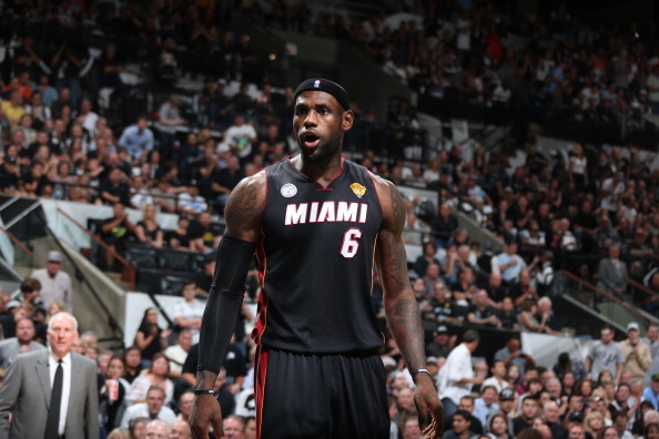 诺坎普国王，巴萨对阵毕包第10分钟时主场观众高喊“梅西”（巴萨战毕巴第10分钟，诺坎普全场高呼“梅西”）