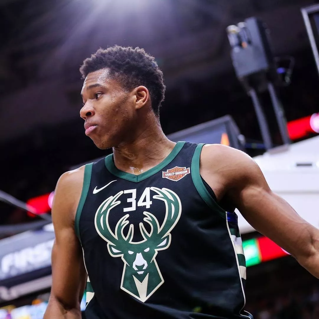 每体：巴萨内部对亚马尔每次客场都成为“头号公敌”感到担忧（每体：巴萨内部忧虑亚马尔每逢客场皆成众矢之的）