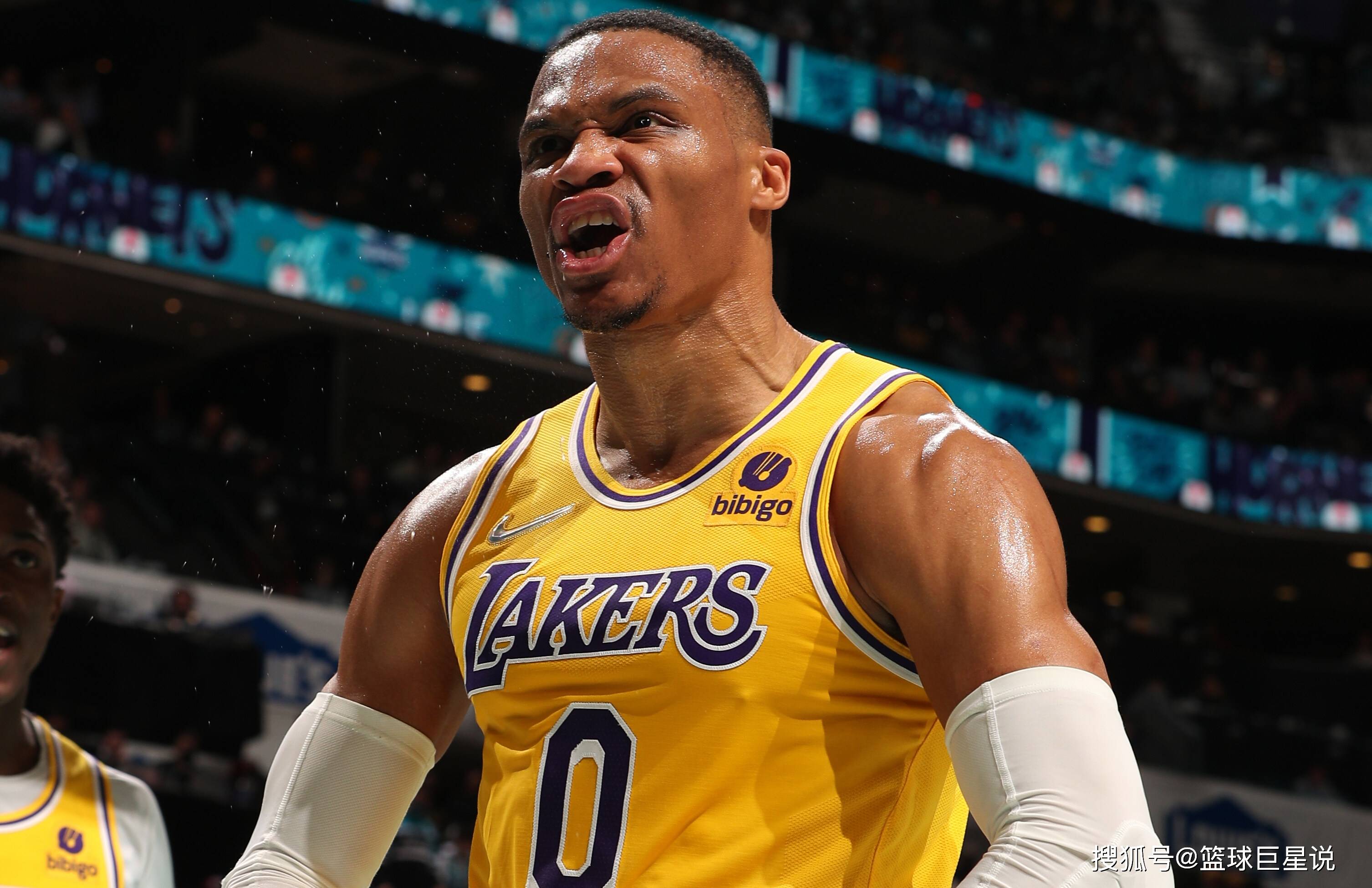 基德：弗拉格上半场很有侵略性，下半场我们就依靠浓眉（基德：弗拉格上半场火力十足，易边后我们主要倚仗浓眉）