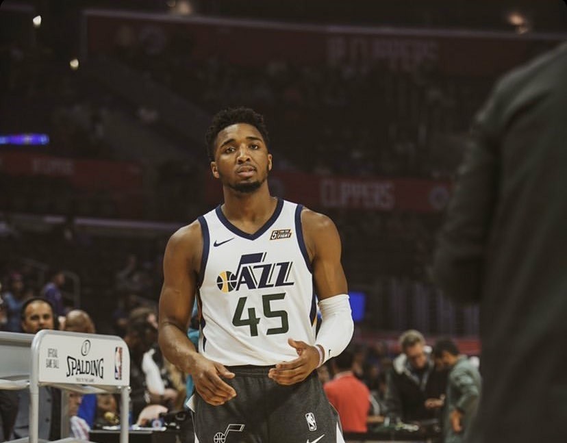 NBA交易市场最新动态：火箭完成签约,（火箭完成签约，NBA交易市场最新进展）