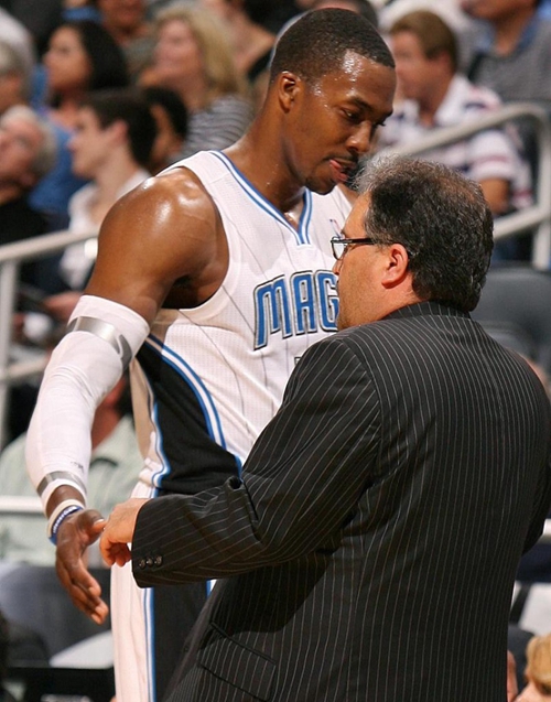 1米72女版库里！田中心单节三分5中5砍21分，带队胜中国（身高1米72的女库里！田中心单节三分5投全中砍21分，率队击败中国）