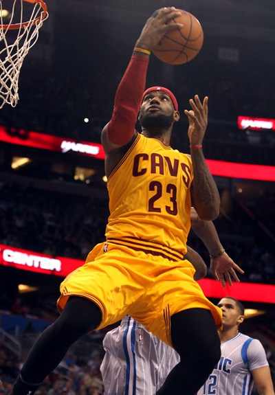 都灵主帅：战平尤文后，主席卡伊罗来更衣室祝贺了球员（都灵主帅：与尤文战平后，主席卡伊罗亲临更衣室向球员道贺）