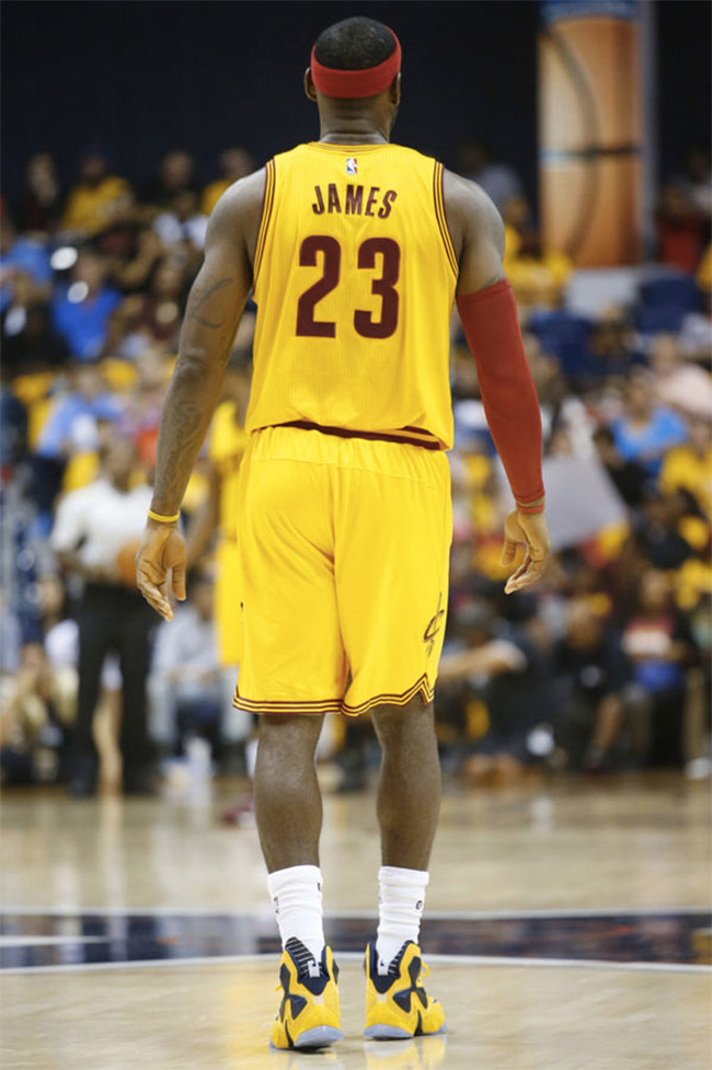 荷媒：阿贾克斯将与小克鲁伊夫会面，他是贾府新任总监候选人（荷媒：阿贾克斯计划与小克鲁伊夫会谈，他已进入新总监候选名单）