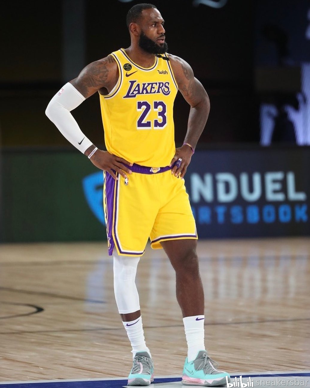 CBA：山西队强势反弹 主场战胜北控（CBA：山西主场击败北控 状态回升）