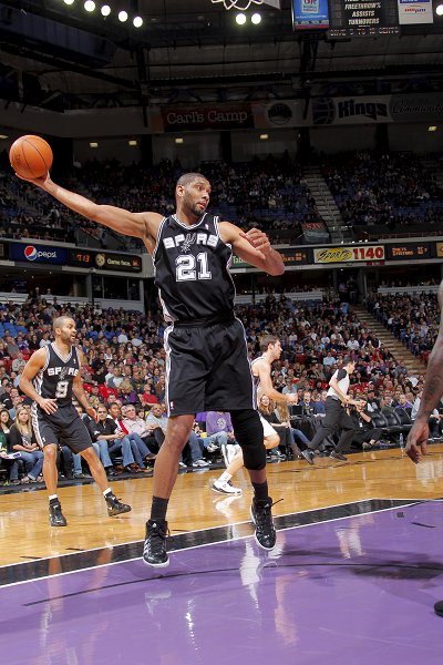 半场战报：塞尔塔1-0博洛尼亚，萨拉戈萨破门（半场：塞尔塔1比0领先博洛尼亚，萨拉戈萨建功）